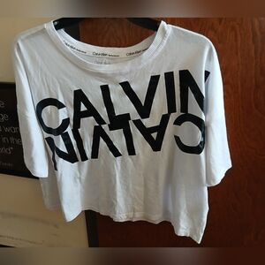 NWOT/ CALLVIN KLEIN PERFORMANCE crop top